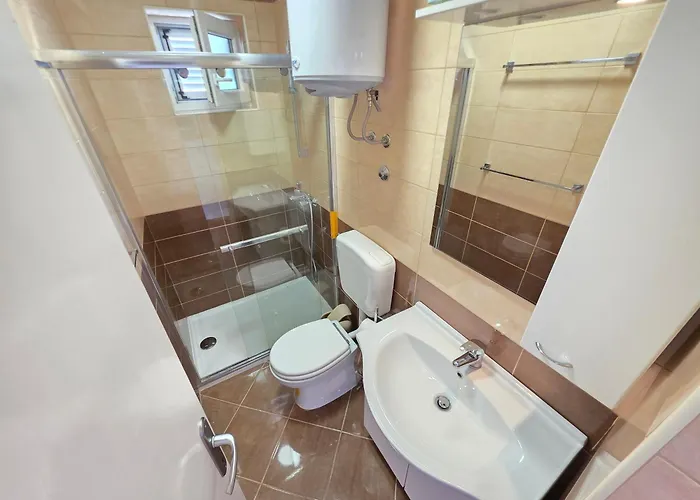 Tom M Nv 250m From The Beach, With Terrace نوفي فينودولسكي