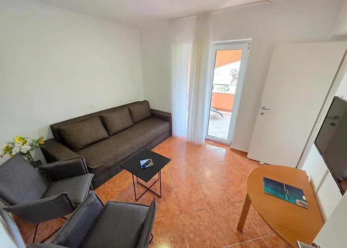 Tom M Nv 250m From The Beach, With Terrace *