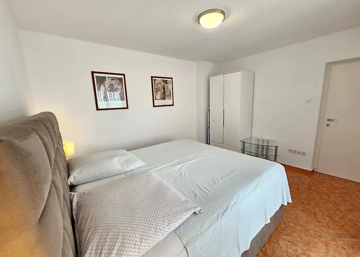 Tom M Nv 250m From The Beach, With Terrace Appartement
